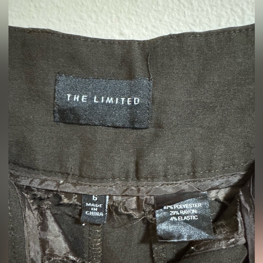 The Limited Black Pencil Skirt – Size 6 – Workwear - Picture 4 of 4
